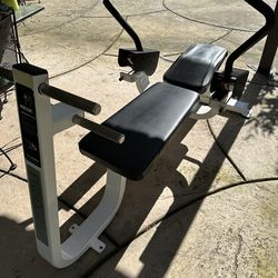 Precor sit-up machine