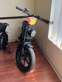 USED, FULLY ASSEMBLED E-BIKE MOPED STYLED ELECTRIC BIKE