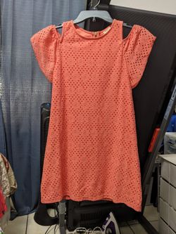        4   Girls Dress Size 10/12.    All To $25