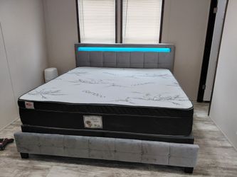 King Package LED , Matress included