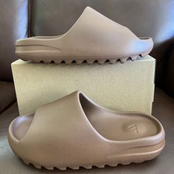 Adidas Yeezy Slide "Flax" (Size 10 Mens)
