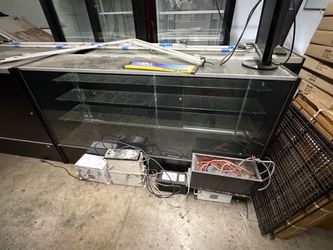 Large Glass Retail Display Showcase / Counter – $200 OBO