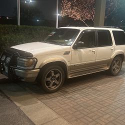 1998 Ford Explorer