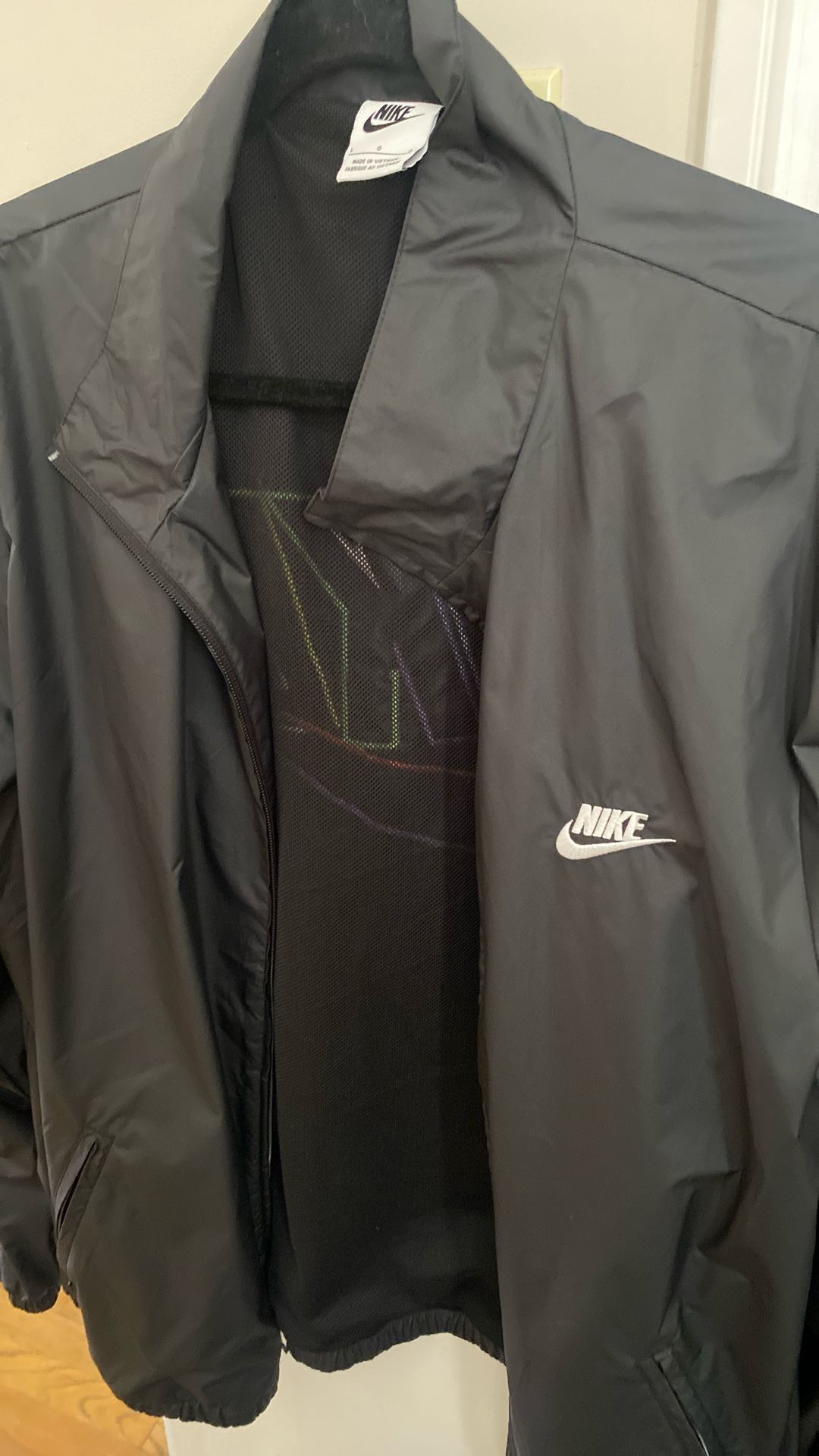 NIKE WINDBREAKER