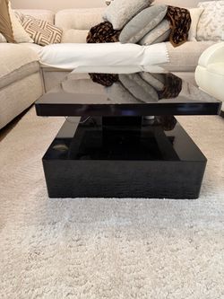 Black High-Gloss Square Coffee Table