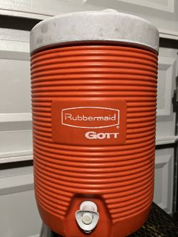 rubbermaid gallon