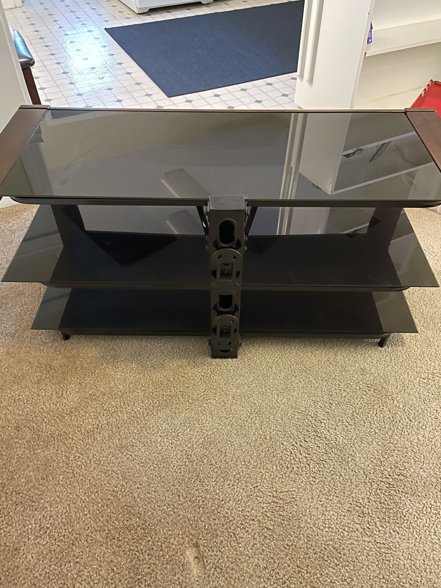 Coffee Table / TV Stand for Sale in Stanwood, WA OfferUp