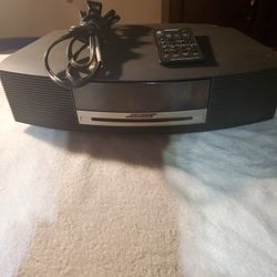 BOSE (WAVE) CD/RADIO  PLAYER 