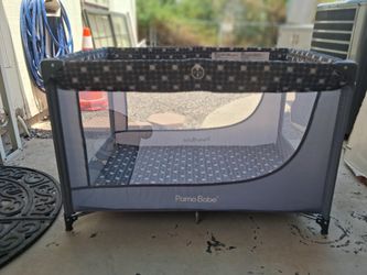 Pack And Play/ Portable Crib