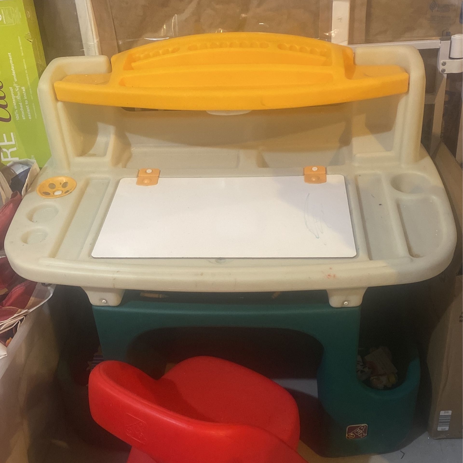 Kids Step 2 DESK