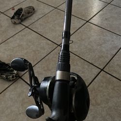 Quantum Nitrous Baitcaster for Sale in Fresno, CA - OfferUp