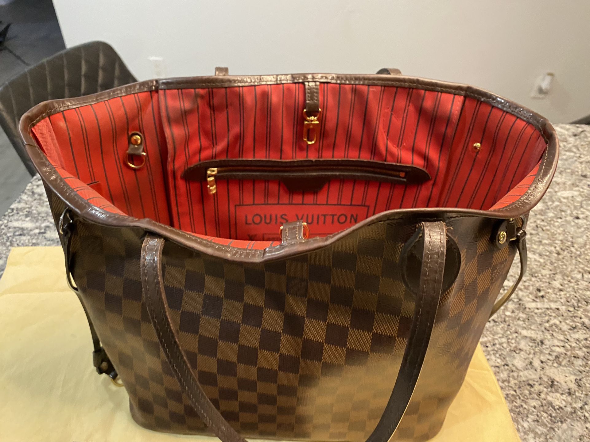Authentic Louis Vuitton Neverfull for Sale in Tucson, AZ - OfferUp
