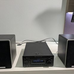 Cambridge Audio One+ with Cambridge Audio Sirocco S20 bookshelf speakers