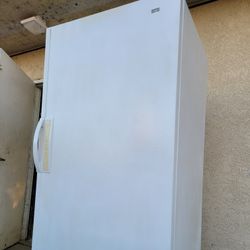 Kenmore Super Capacity Freezer Working Perfectly Fine Very Clean I Can Deliver To You 90 Days Warranty 