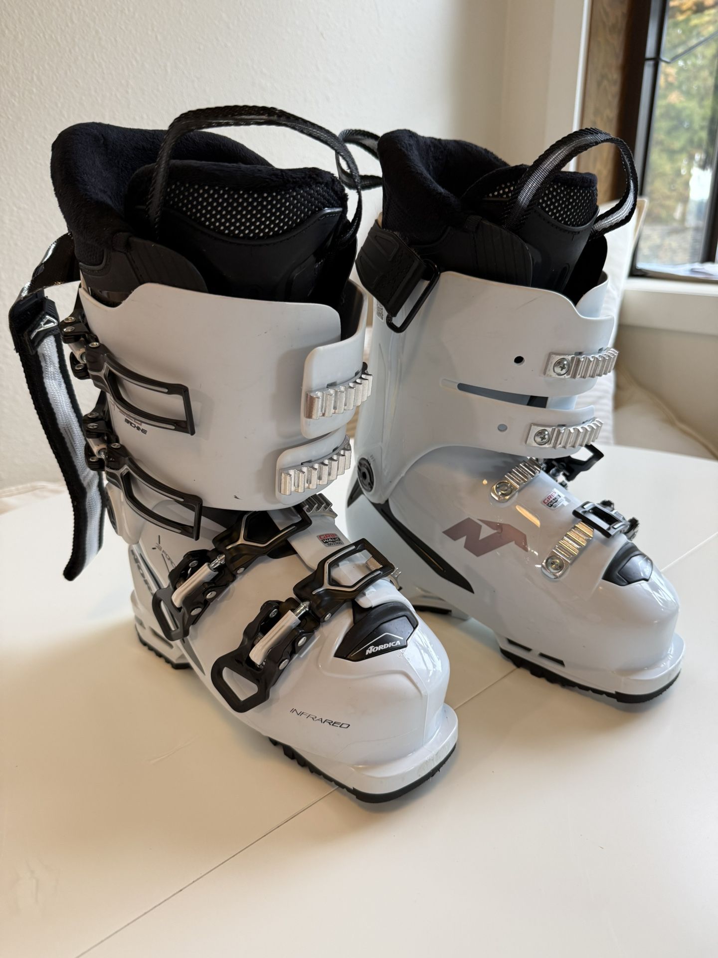 Nordica Speedmachine 3 85 Ski Boots - Women's/Girl’s 2024 22.5, White