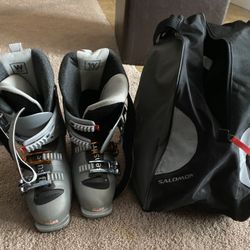Salomon Womens 24 Ski Boots 