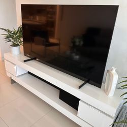 TV Stand (includes TV)!!