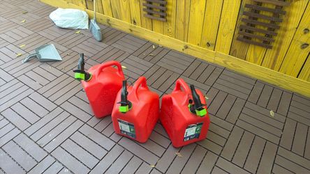 Scepter Red Plastic Gas Cans – Set of 3 ($20 each)