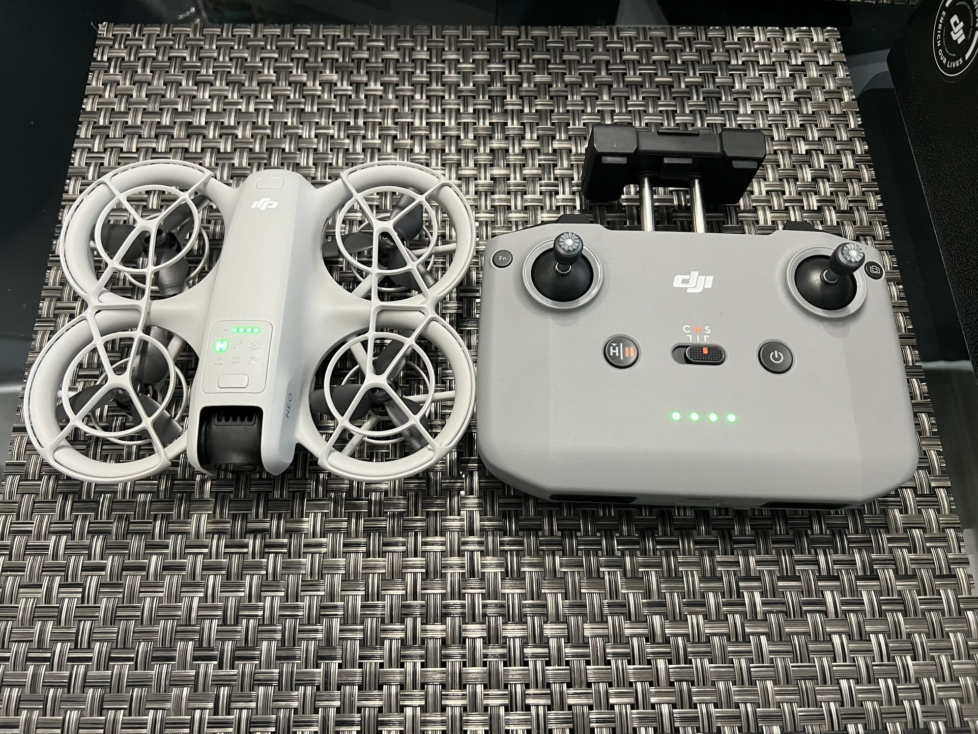 Dji Neo Drone
