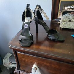 guess shoes
