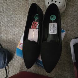 Womens Flats Size 8 1/2