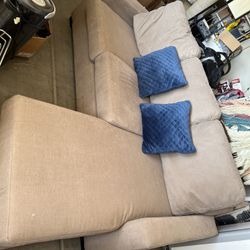 Reversible Sectional