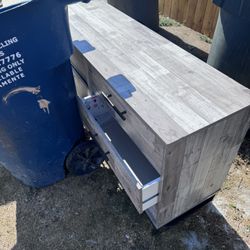 Free dresser 