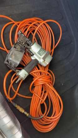 Roofing shingling gun