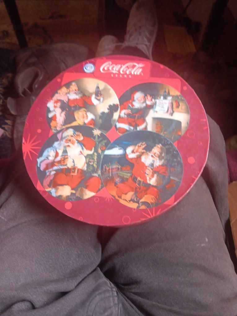 Vintage Coca-Cola Christmas Plates 8 In Round Set Of Four