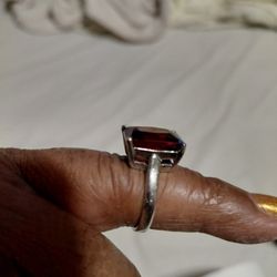 GARNET  Ring sterling silver