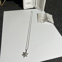 925 Silver Cubic Zirconia Snowflake Necklace