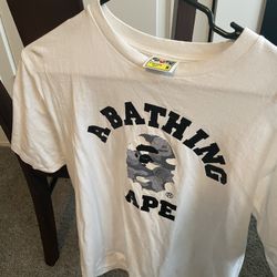 Bathing Ape Tee Size Medium