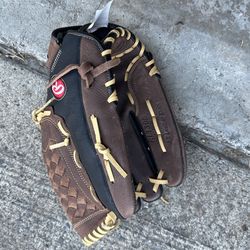 Left Handed Rawlings Renegade Series Baseball Glove $25