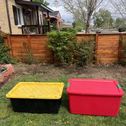 38 Gallons storage bins with lids