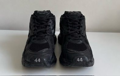 Balenciaga Runner – All Black
