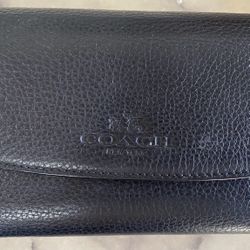 Coach Trifold Wallet in Black leather with Checkbook holder