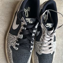 NIKE AIR JORDANS 