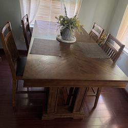 Mesa de 8 sillas con mueble