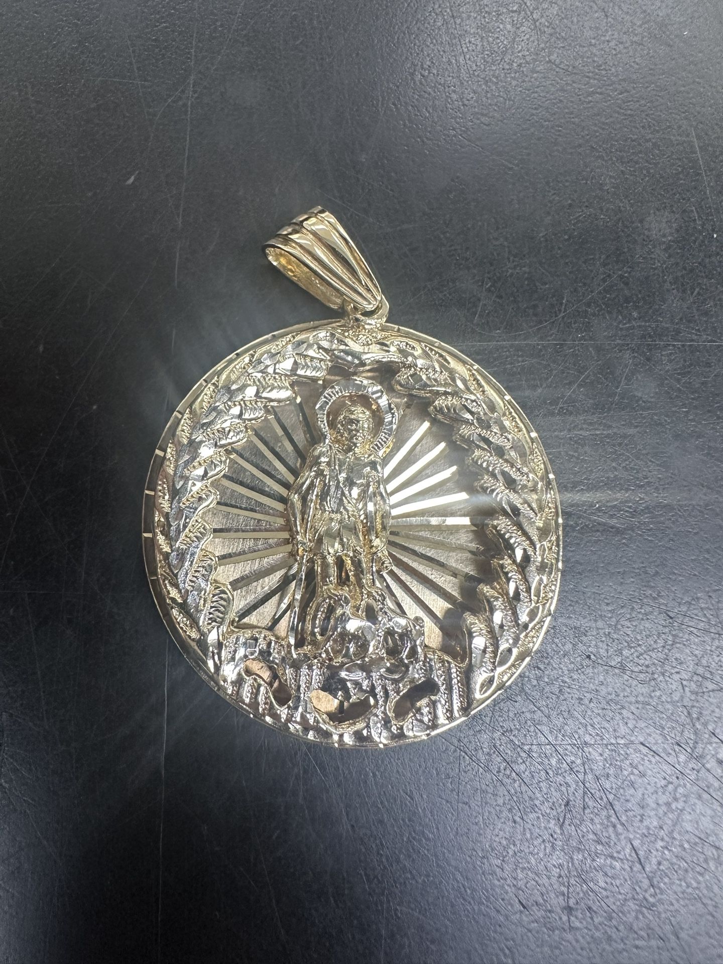 10K St Laz Charm