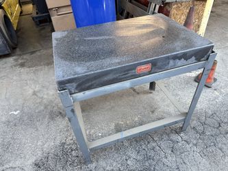 MOJAVE GRANITE SURFACE PLATE W HOLE