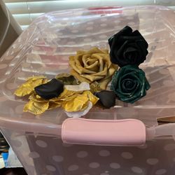 Gold, Emerald Green, Black Roses and Petals