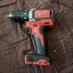 Milwaukee M18 18V Lithium-Ion Cordless 1/2 in. Drill Driver