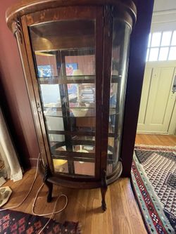 Antique Curio / Display Cabinet – Curved Glass, Claw Feet