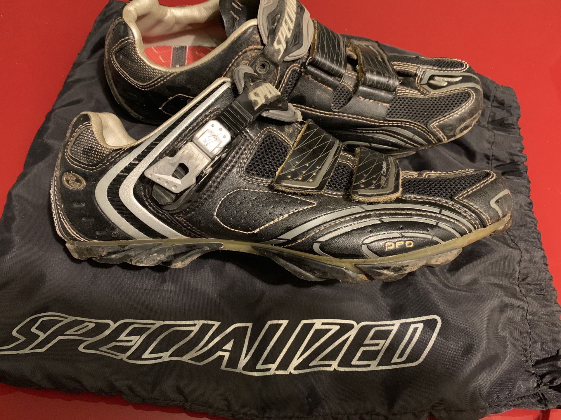Specialized Carbon Pro MTB Men’s 10 and Shimano SPD-M540 pedal