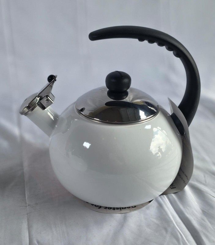 Farberware White Whistling Tea Kettle - 2.5 Qt - Damaged Bottom - New Unused