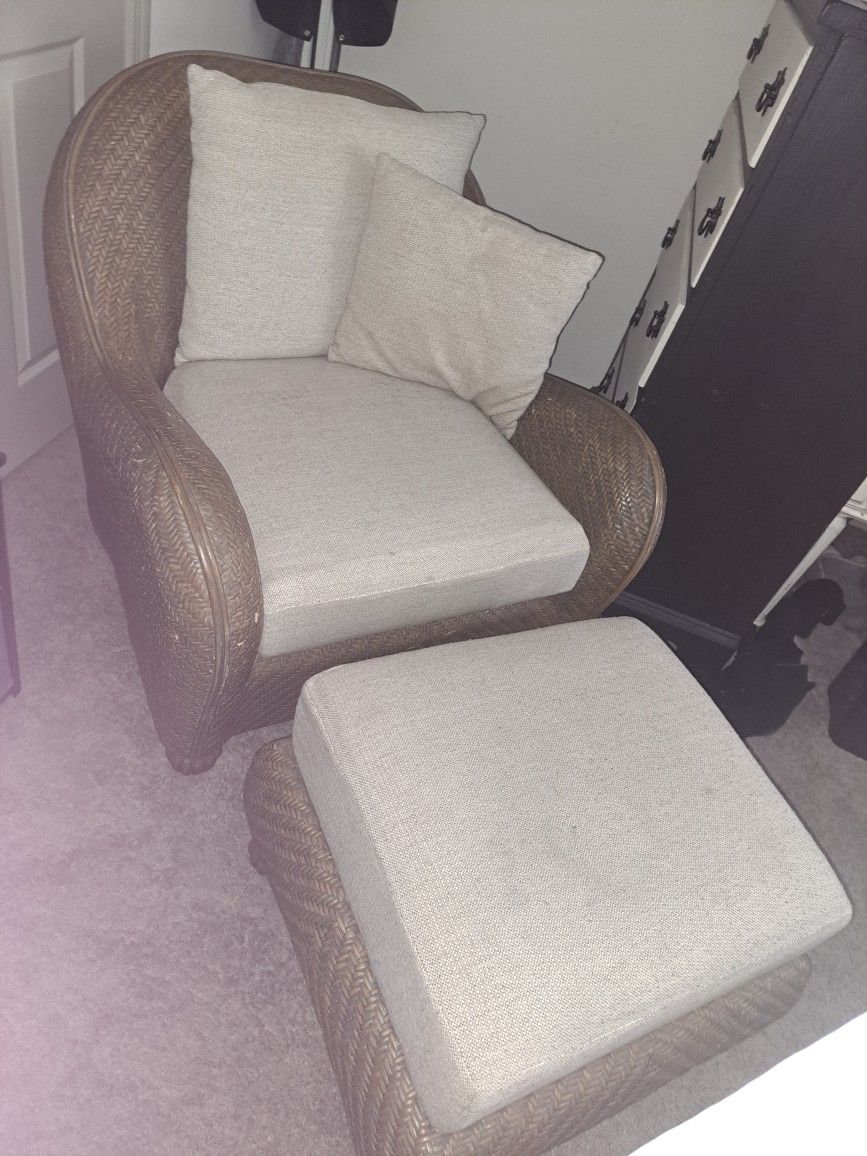 Rattan Chair With Ottoman