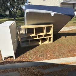 King Size Memory Foam Mattress , IKEA Books Shelve And Other Stuff For Free 