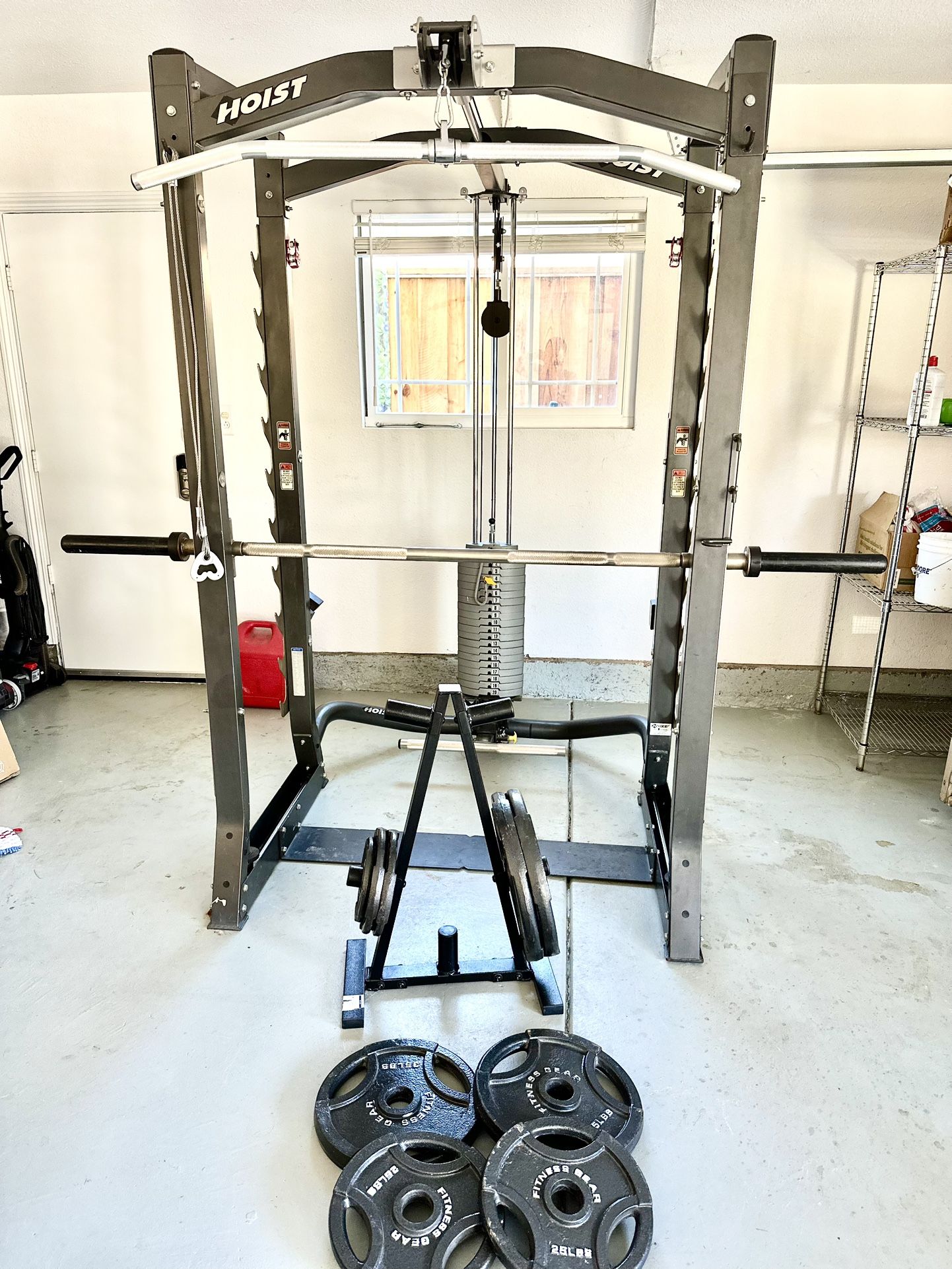 Hoist PTS Dual Action Smith Machine/Olympic standard size complete weight set up