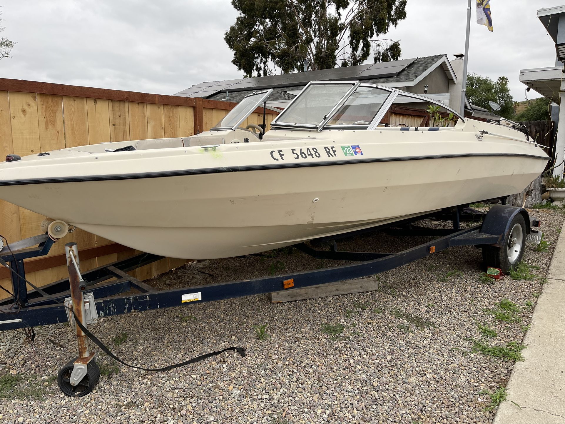 1996 22’ Manta Ray Open Bow Run About 