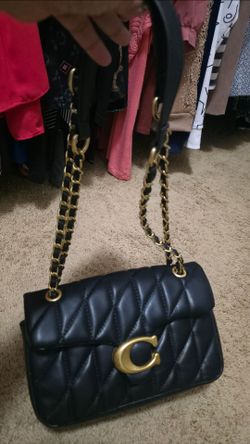 C logo purse